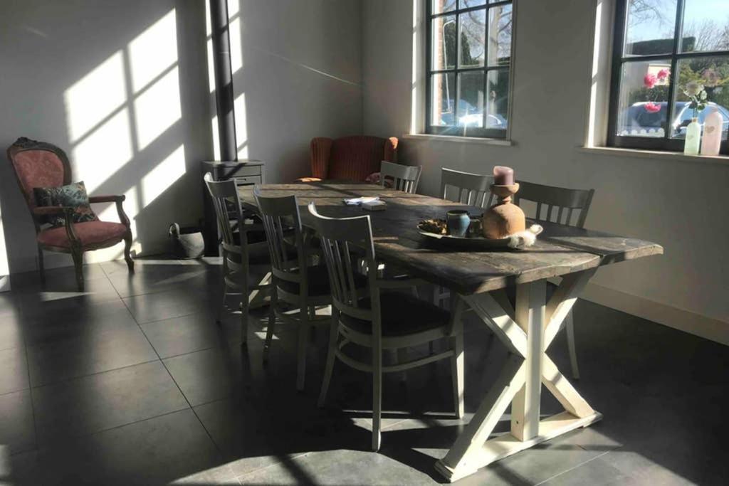 Suite School 15 B Zonnemaire Esterno foto